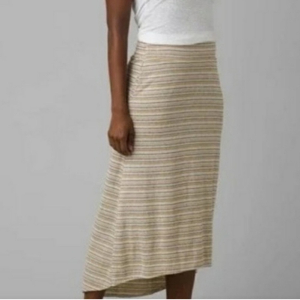 Prana Beige,Yellow and Black‎ Striped Skirt. Size Medium